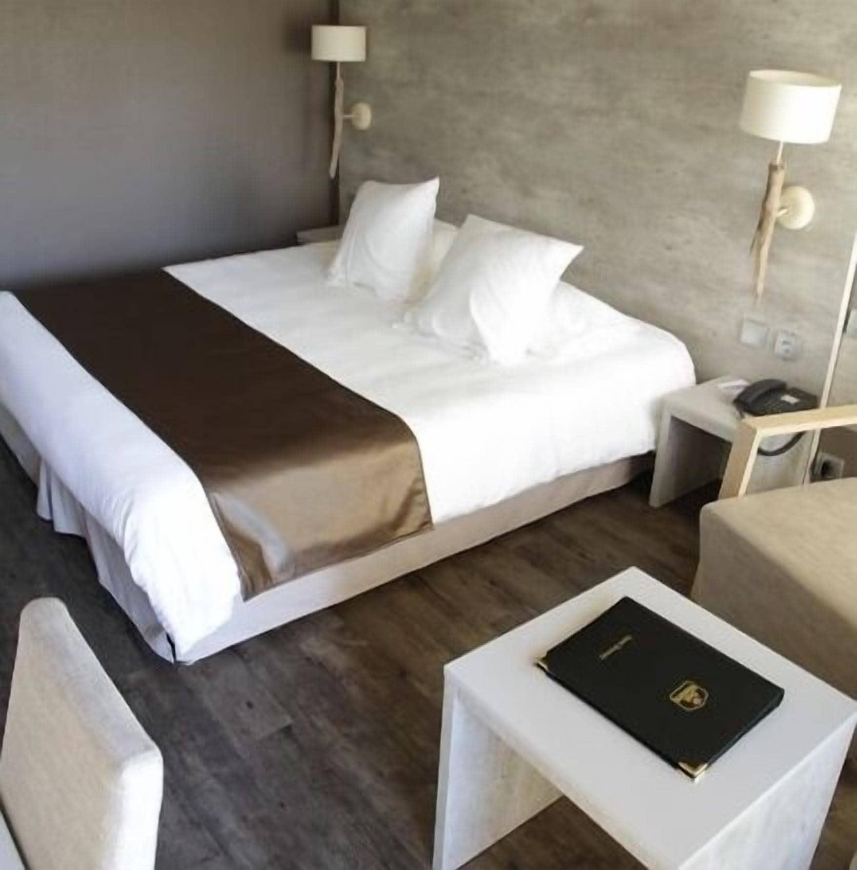 Western Clos Syrah Hotel